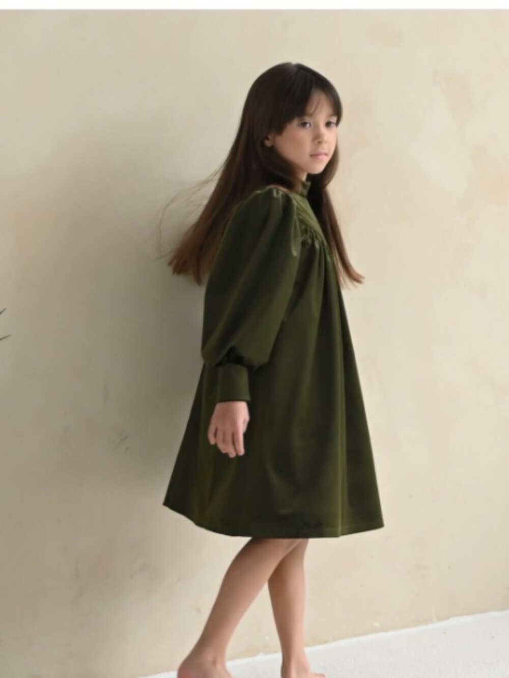 Aisabobo Canada Green Velvet Dress Girls Size 14